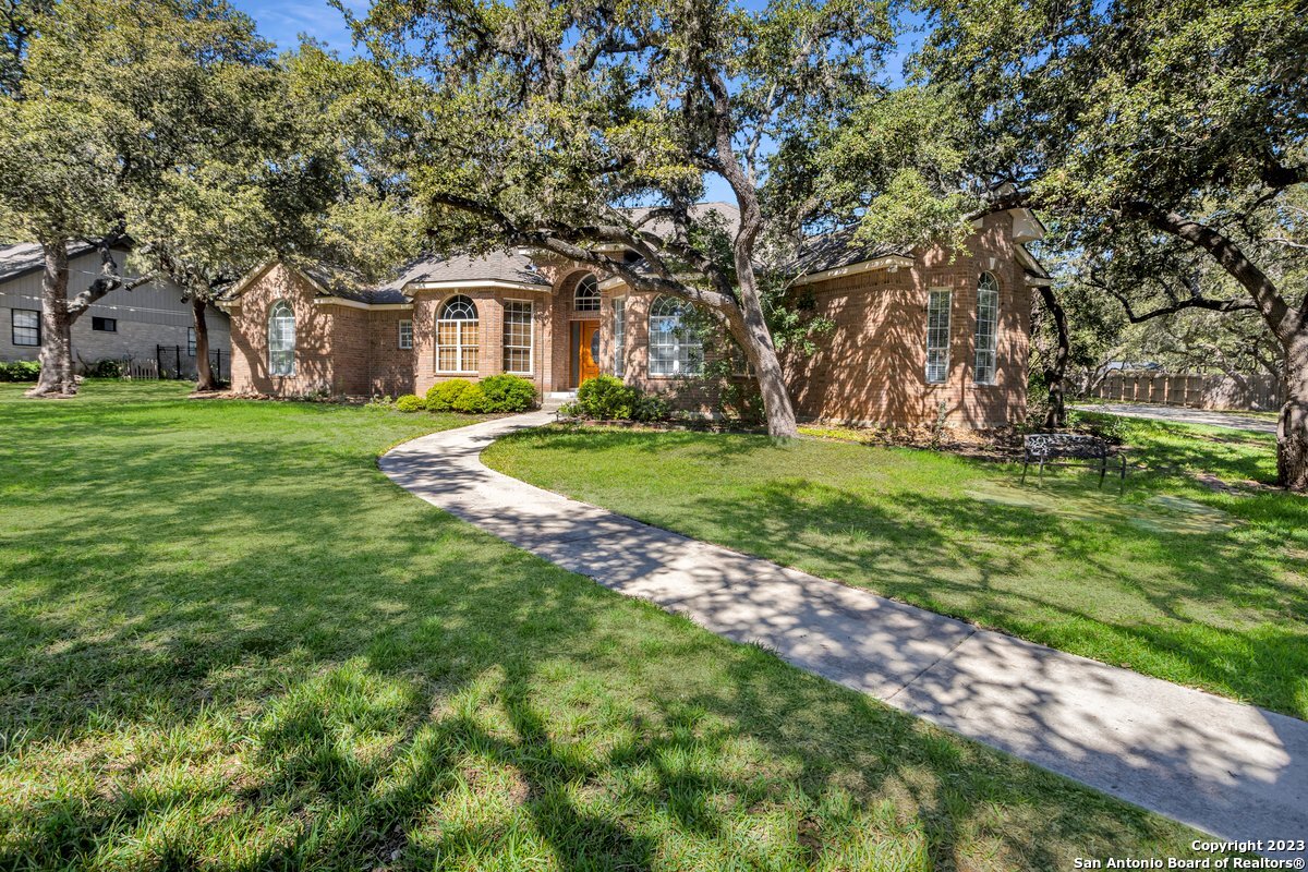 8637 Classic Oaks Lane San Antonio TX 78255