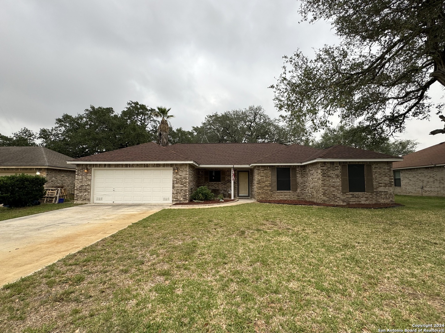 320 Bunker Hill Pleasanton TX 78064