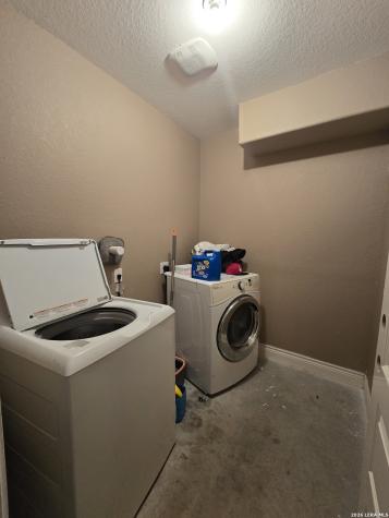 420 Highlands Poteet TX 78065