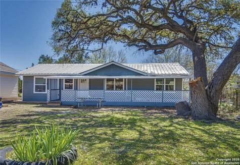 1668 Lakeview Canyon Lake TX 78133
