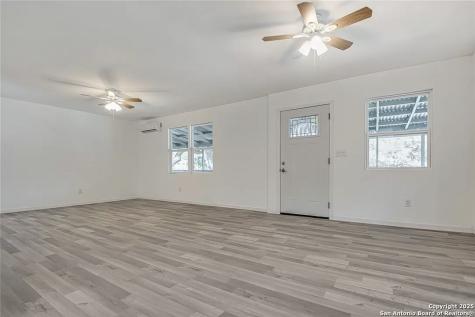 1668 Lakeview Canyon Lake TX 78133