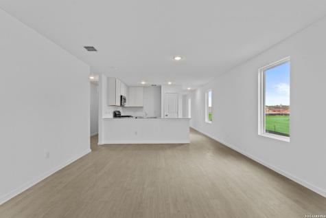 2068 Powell Place Converse TX 78109