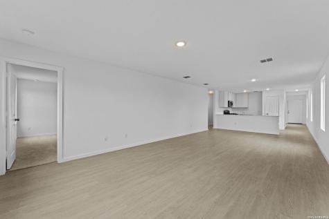 2068 Powell Place Converse TX 78109