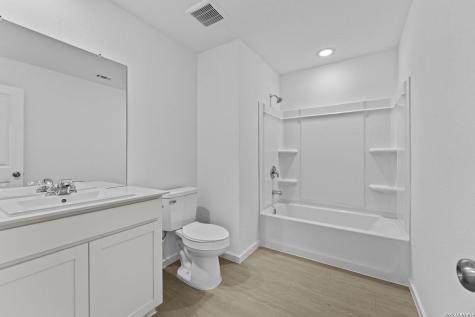 2068 Powell Place Converse TX 78109