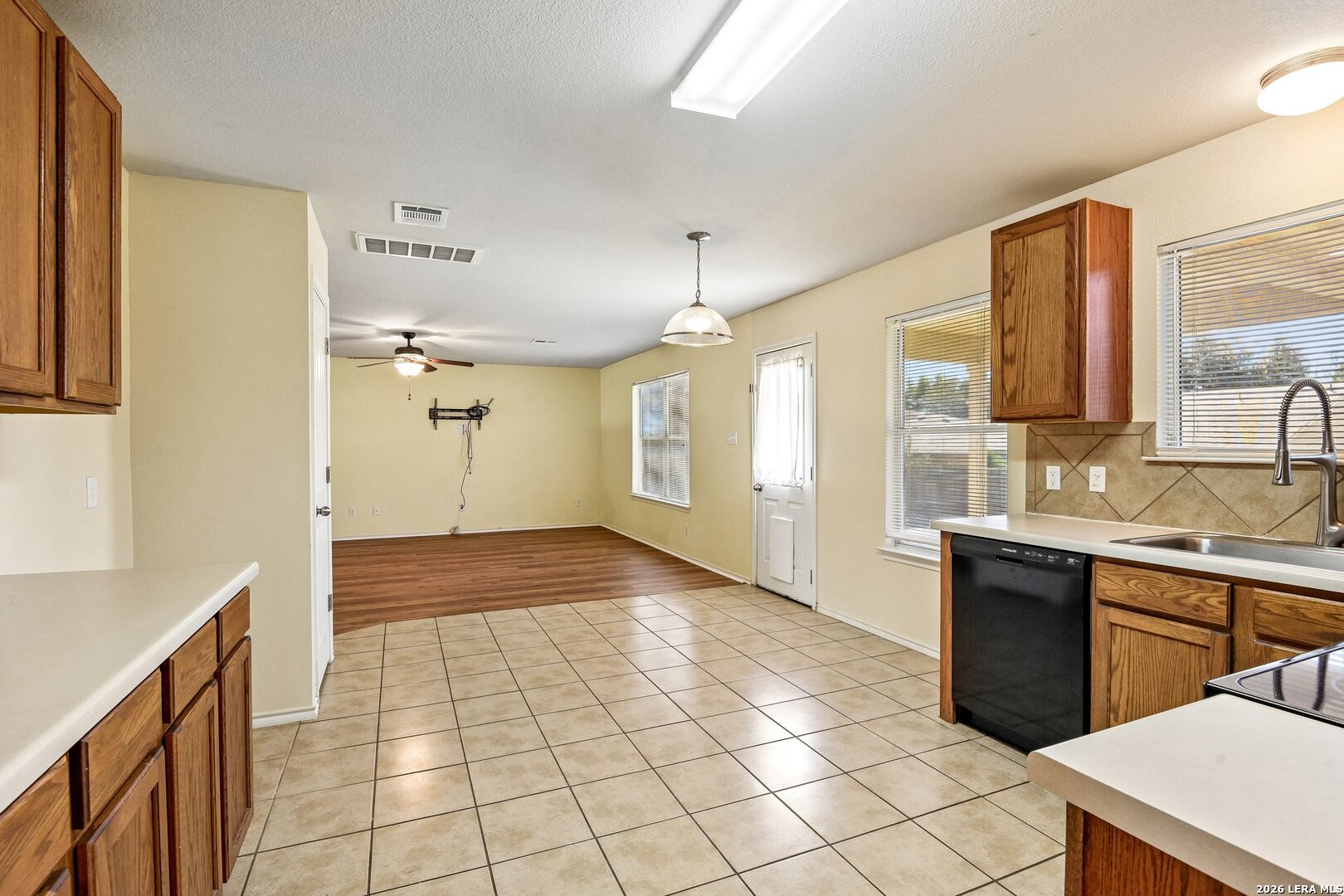 213 Hereford Street Cibolo TX 78108