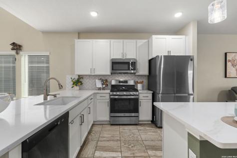 157 Foxhound Path San Antonio TX 78253