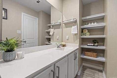 157 Foxhound Path San Antonio TX 78253