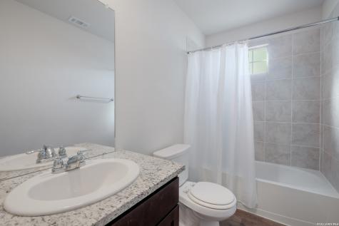6620 Whisper Pond San Antonio TX 78252