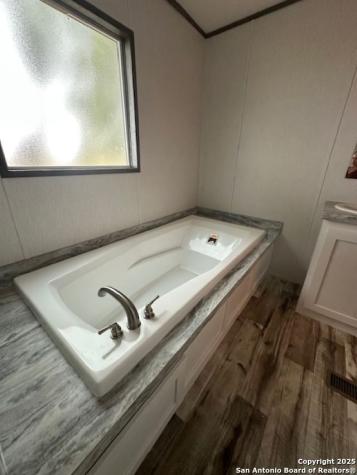 13 Green Meadows Knippa TX 78801