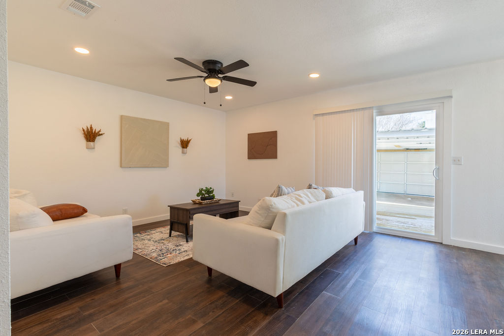 6927 Oldham Drive San Antonio TX 78239