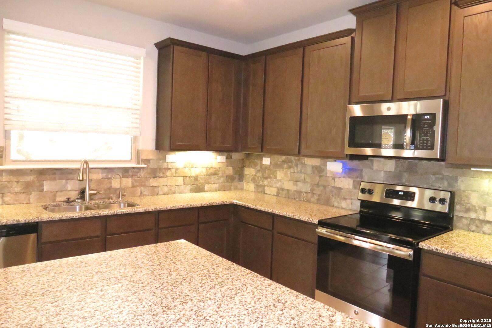 7915 Blackhawk Pass San Antonio TX 78253