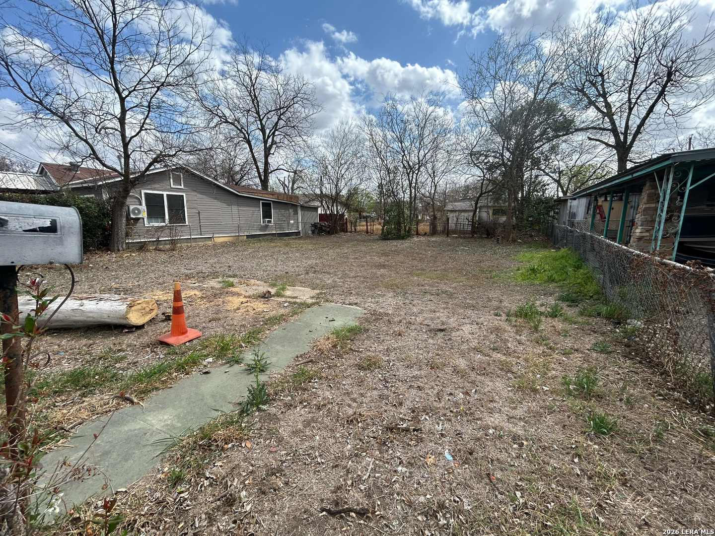 1612 San Patricio San Antonio TX 78207