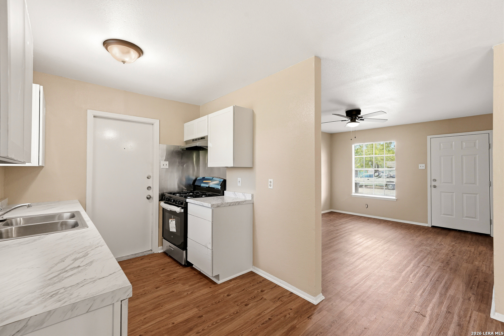 7323 Quiet Valley San Antonio TX 78242