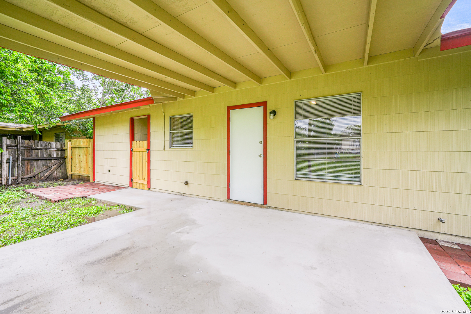 7323 Quiet Valley San Antonio TX 78242