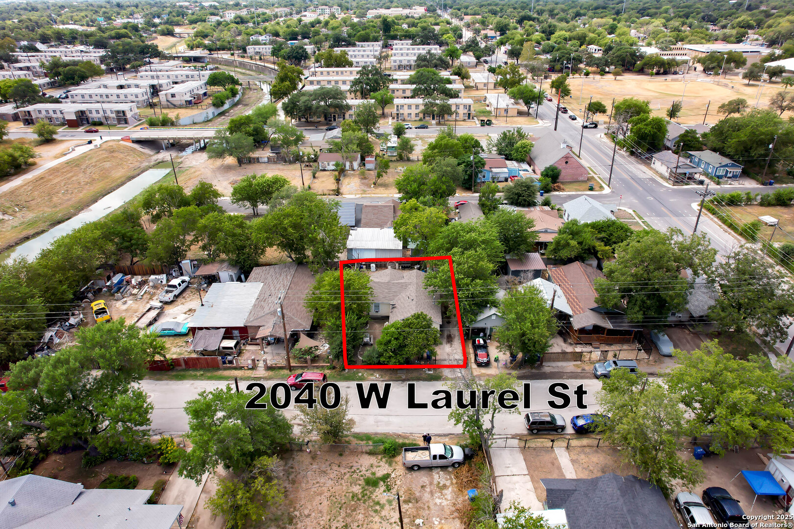 2040 W Laurel San Antonio TX 78201
