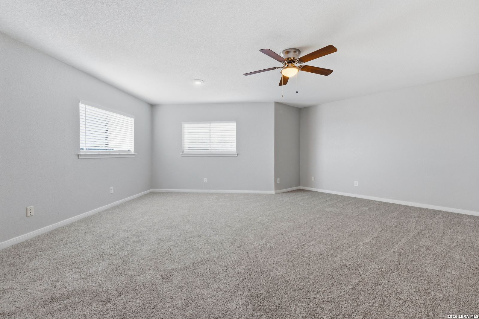 5764 Maxfli Schertz TX 78108