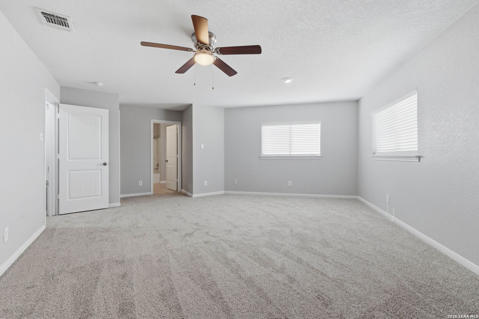 5764 Maxfli Schertz TX 78108