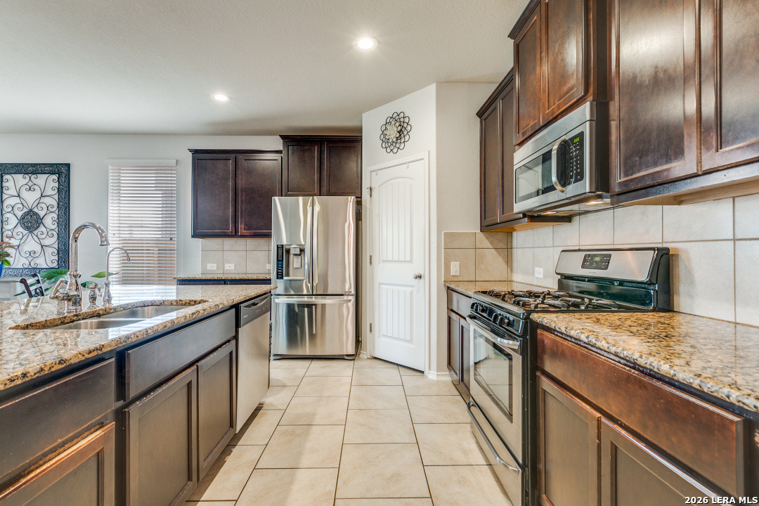 8512 Samsel Falls San Antonio TX 78254