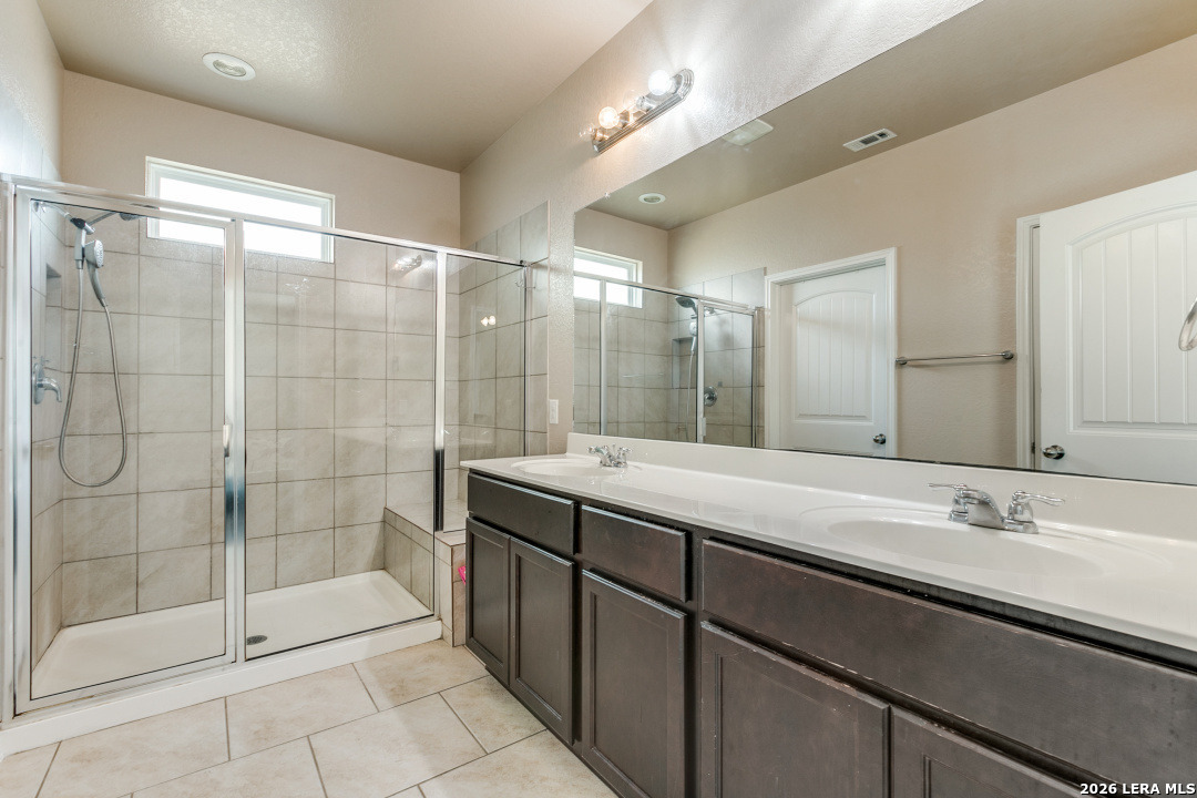 8512 Samsel Falls San Antonio TX 78254