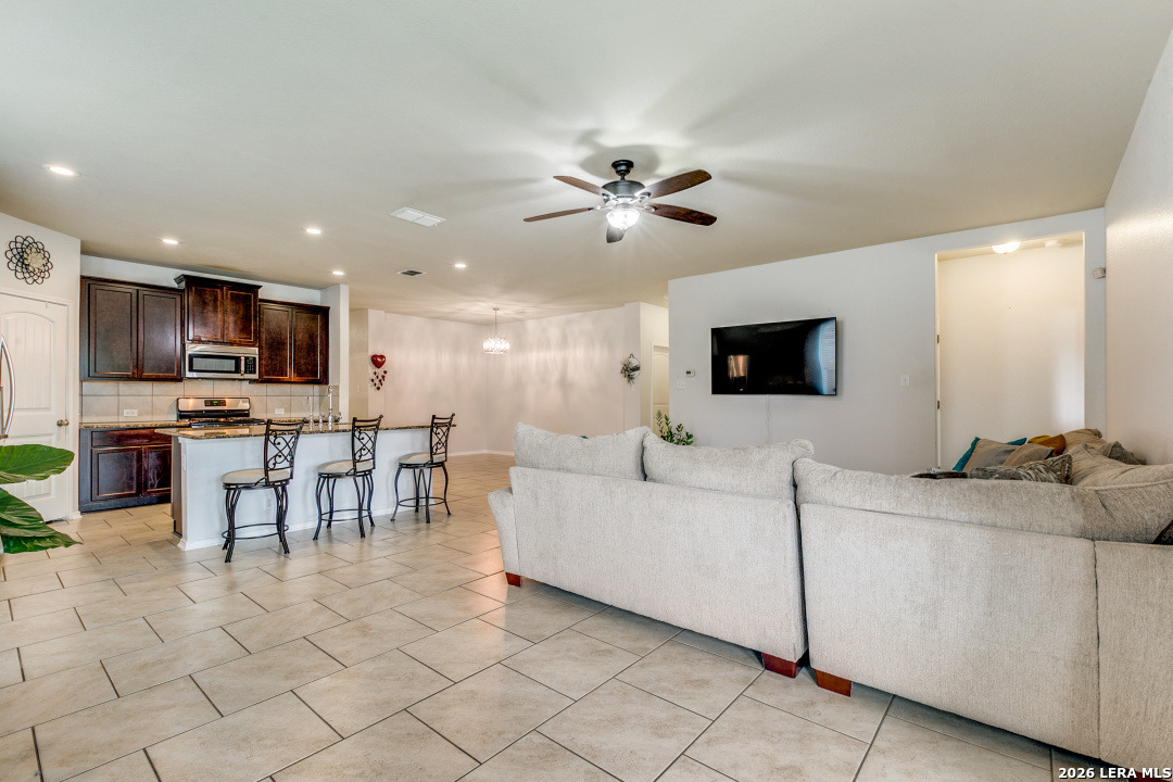 8512 Samsel Falls San Antonio TX 78254