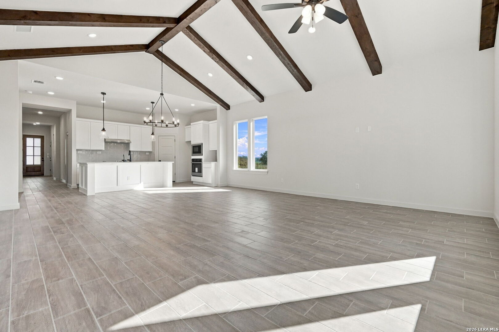 123 Carlton Cove Mico TX 78056