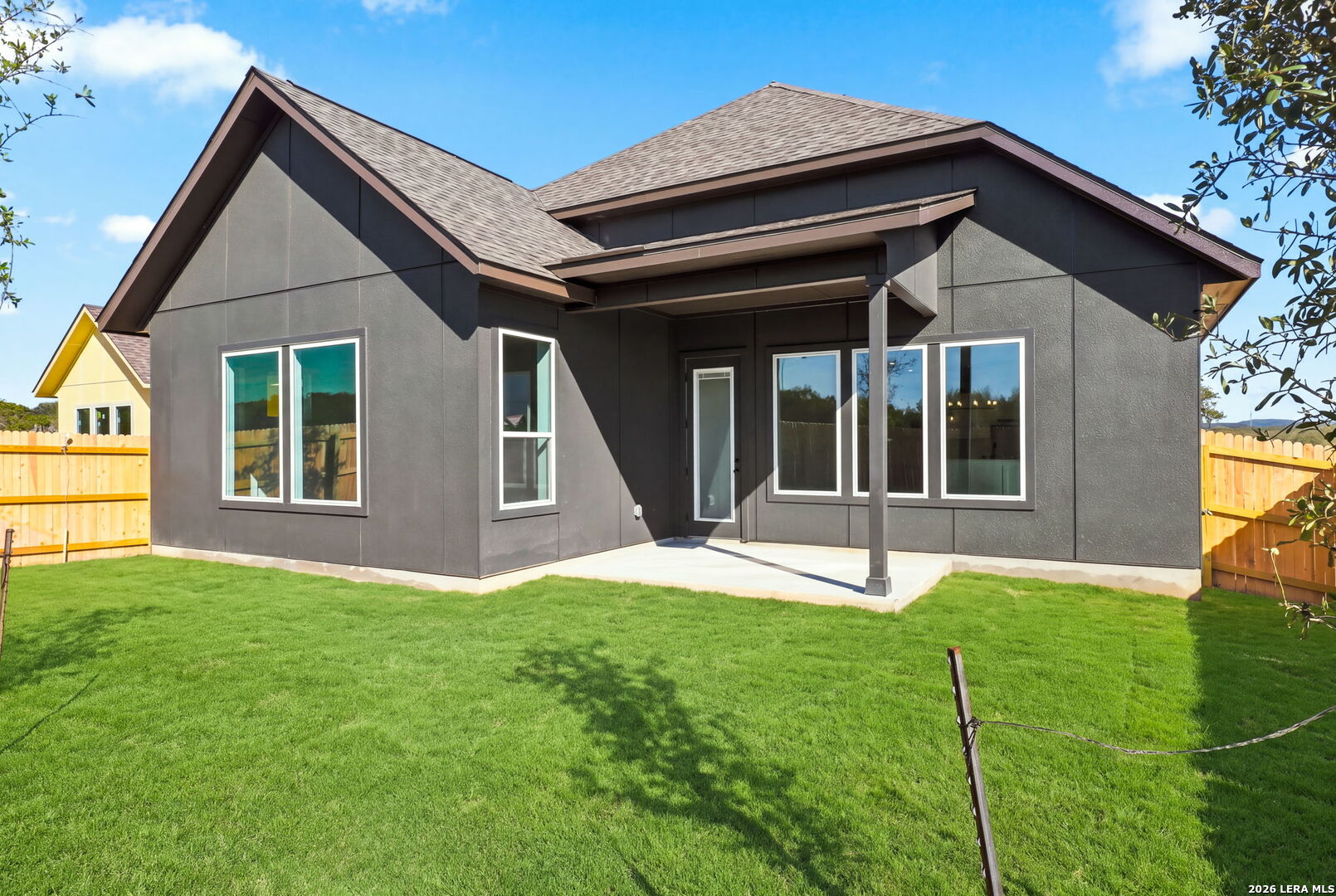 123 Carlton Cove Mico TX 78056