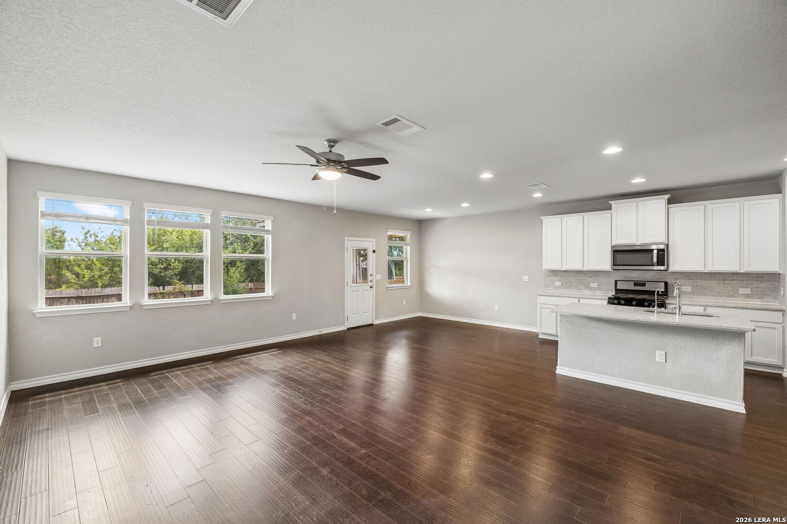8624 Dove Pass San Antonio TX 78254
