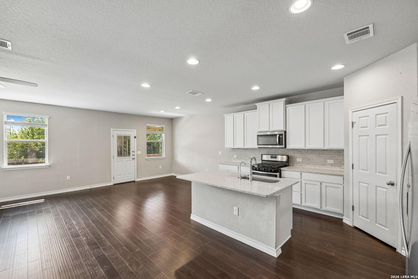 8624 Dove Pass San Antonio TX 78254