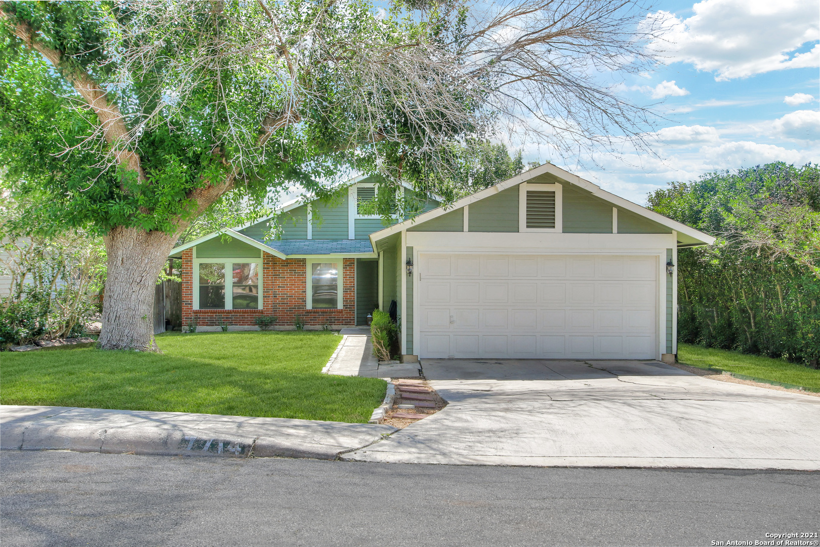 7714 Ridge Mist Drive San Antonio TX 78239