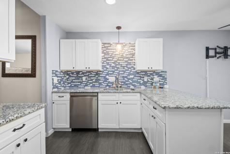 7407 Silent Path San Antonio TX 78250