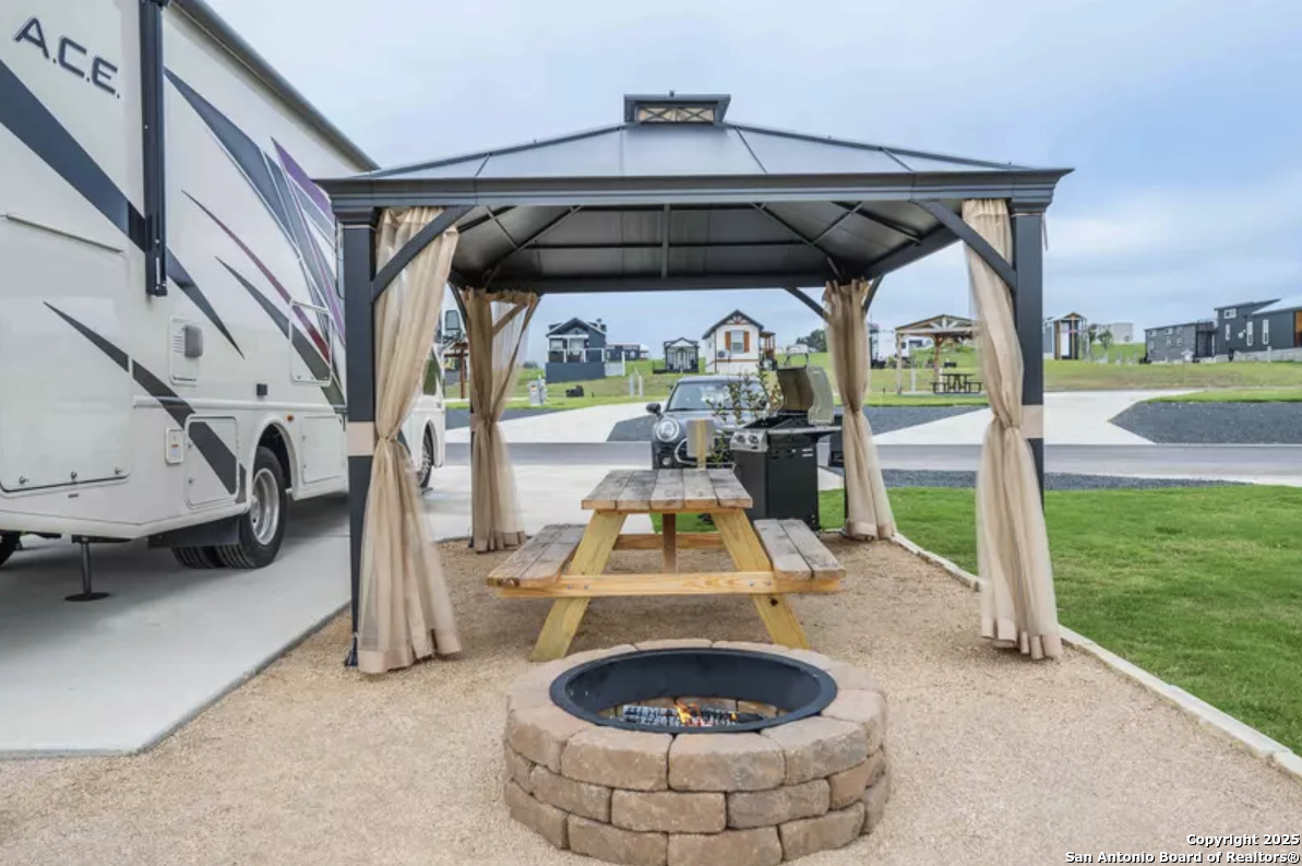 5386 Ranch Road 1376 #102 Fredericksburg TX 78624