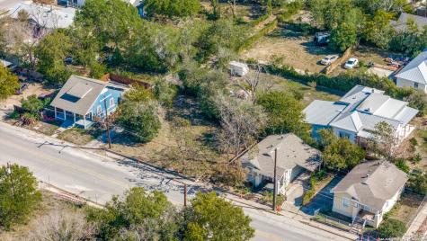 910 N Hackberry San Antonio TX 78202