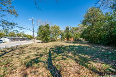 910 N Hackberry San Antonio TX 78202
