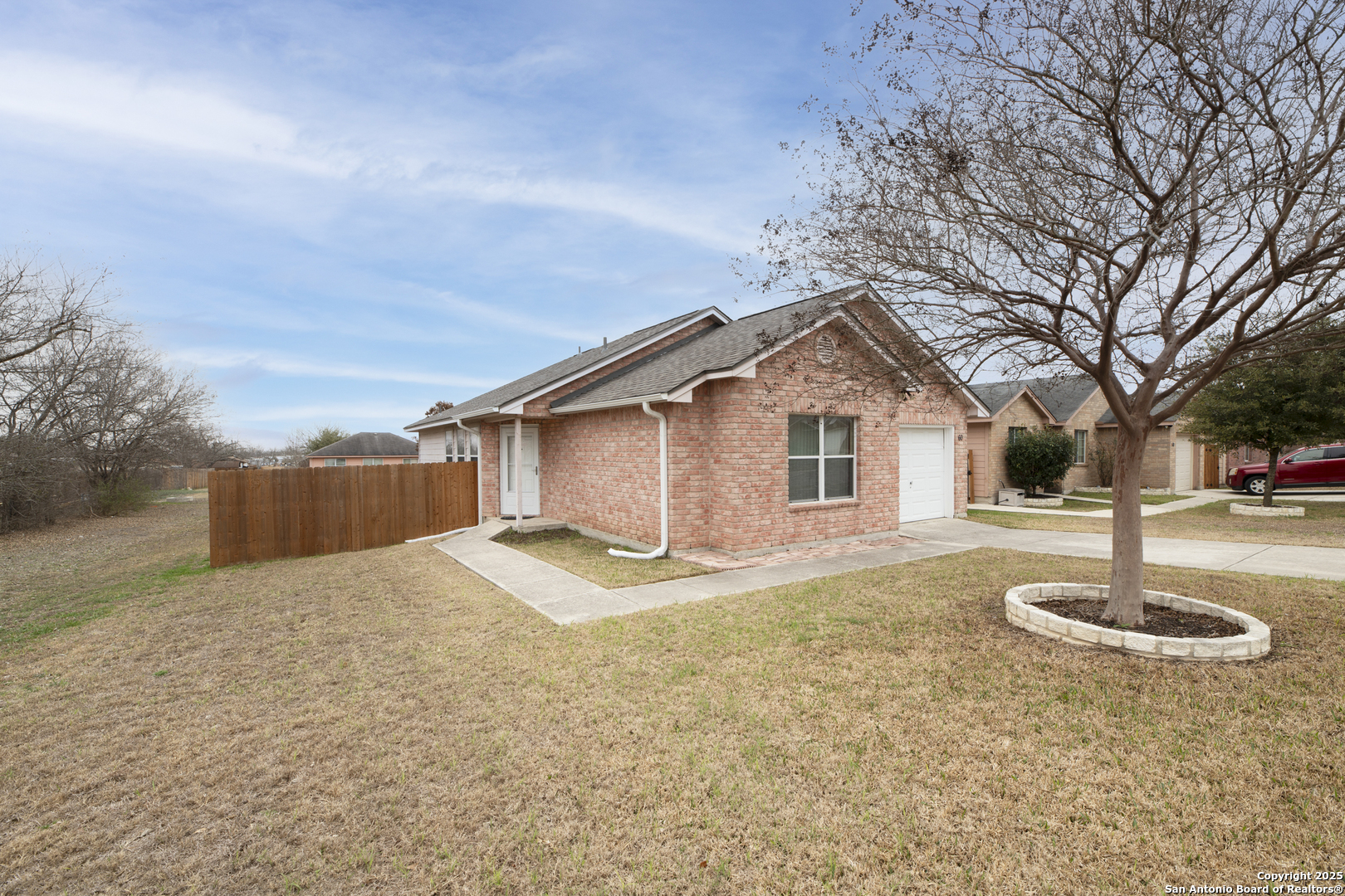 60 4th Street W Converse TX 78109