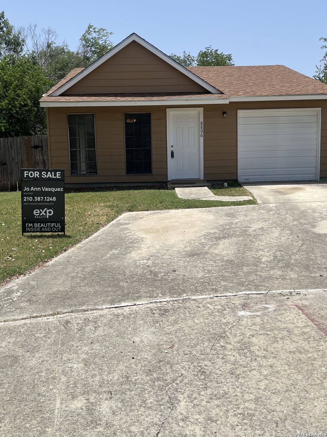 8806 Wild Meadows Converse TX 78109