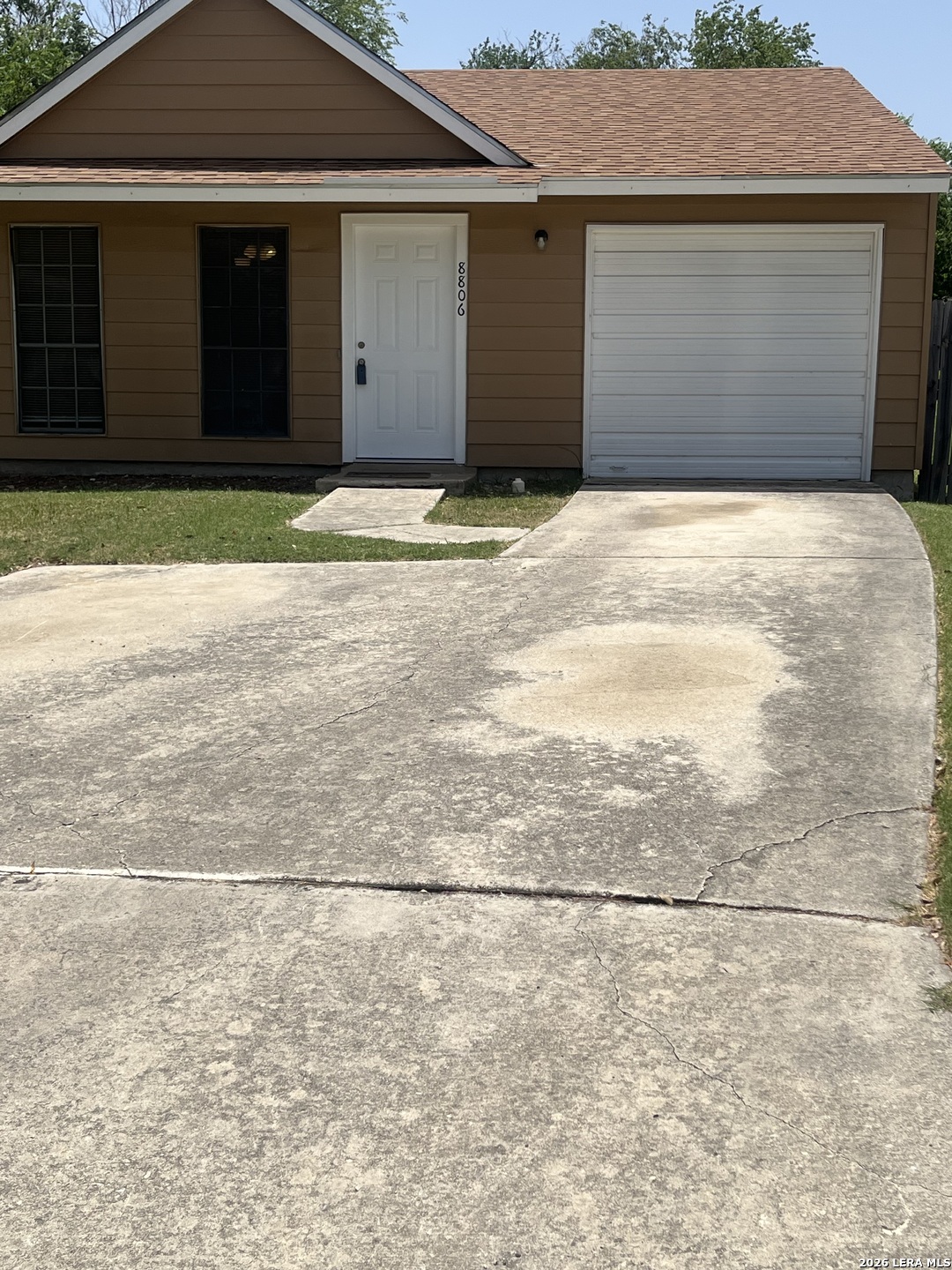 8806 Wild Meadows Converse TX 78109