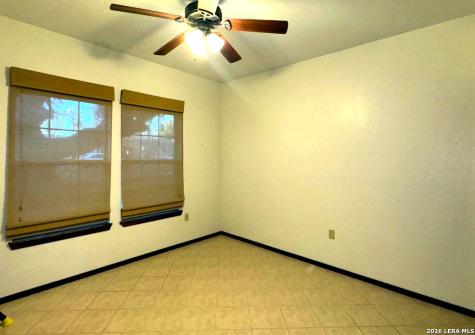 714 Houston Pleasanton TX 78064