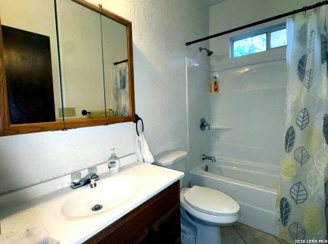 714 Houston Pleasanton TX 78064