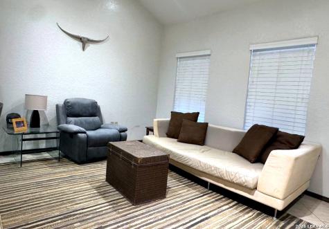 714 Houston Pleasanton TX 78064