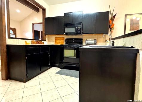 714 Houston Pleasanton TX 78064