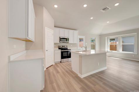 1112 Limestone Ridge Seguin TX 78155