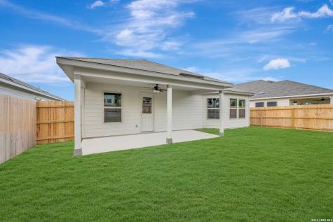 1112 Limestone Ridge Seguin TX 78155