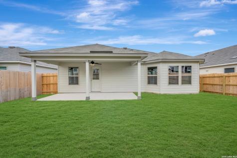 1112 Limestone Ridge Seguin TX 78155