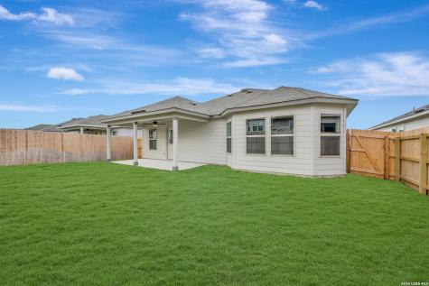 1112 Limestone Ridge Seguin TX 78155