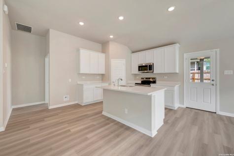 1112 Limestone Ridge Seguin TX 78155