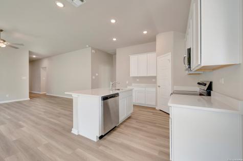 1112 Limestone Ridge Seguin TX 78155