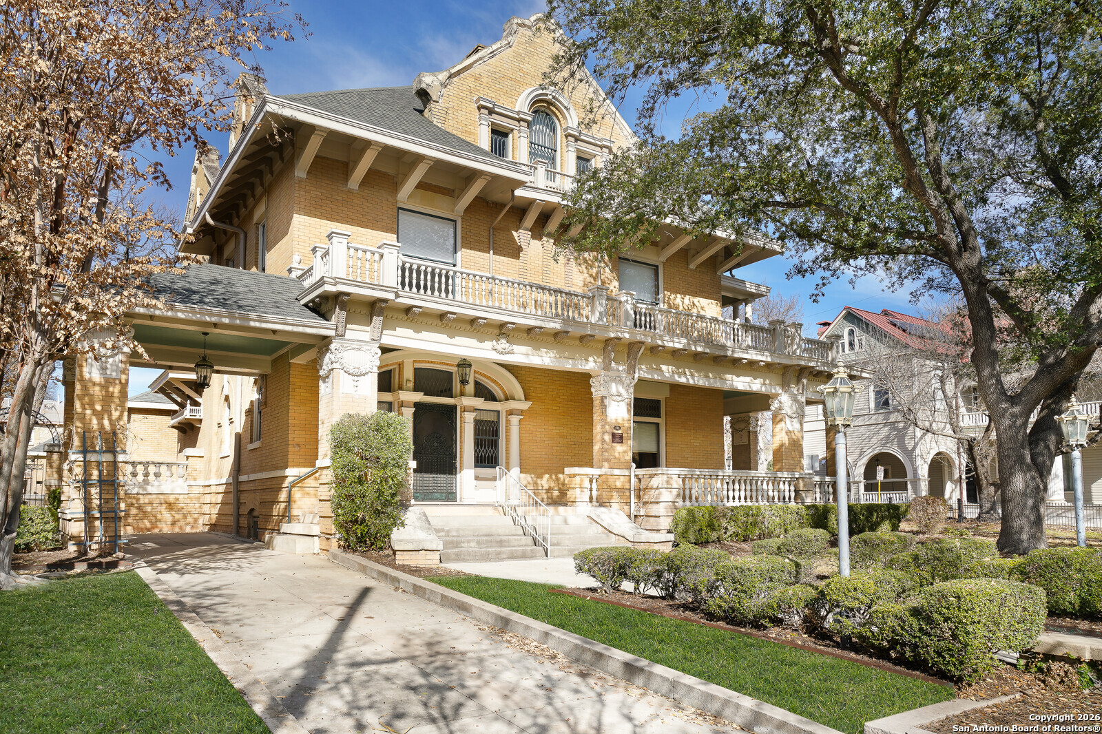 501 W French Place San Antonio TX 78212