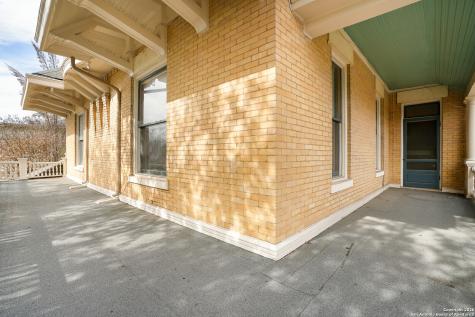 501 W French Place San Antonio TX 78212
