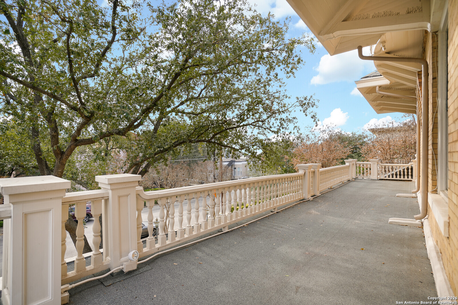 501 W French Place San Antonio TX 78212