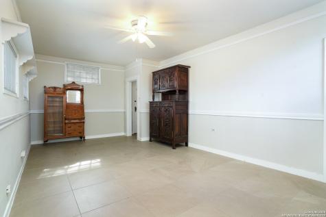 501 W French Place San Antonio TX 78212